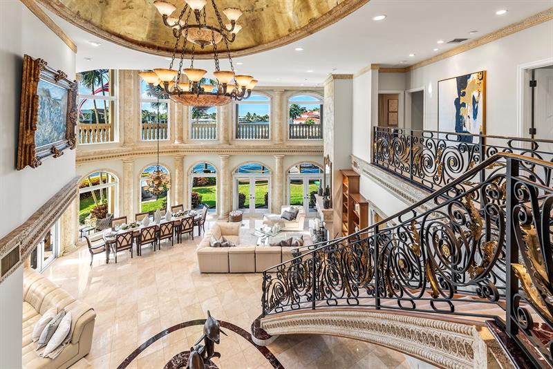 Image 54 of 93 For 3005 19th St