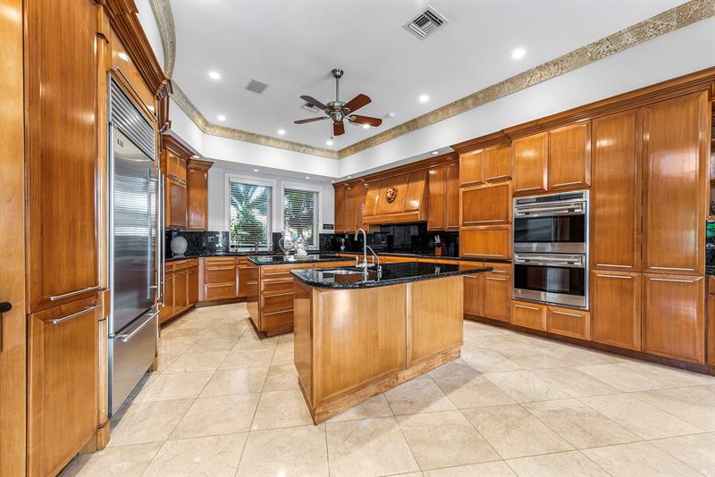 Image 55 of 93 For 3005 19th St