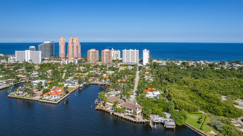 Image 7 of 93 For 3005 19th St