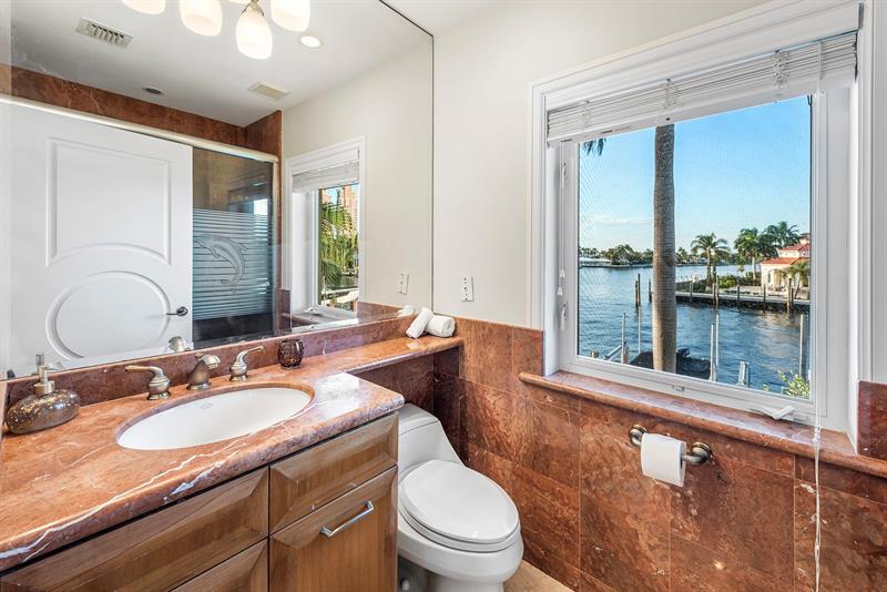 Image 71 of 93 For 3005 19th St