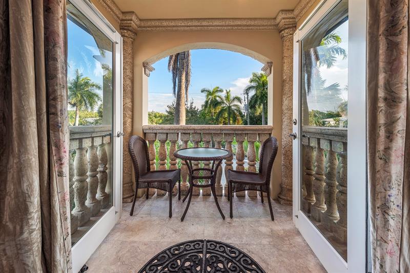 Image 76 of 93 For 3005 19th St