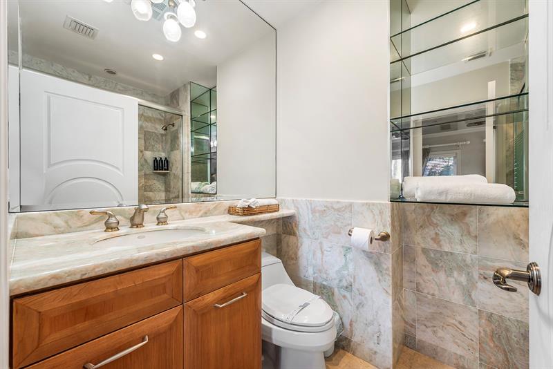 Image 78 of 93 For 3005 19th St