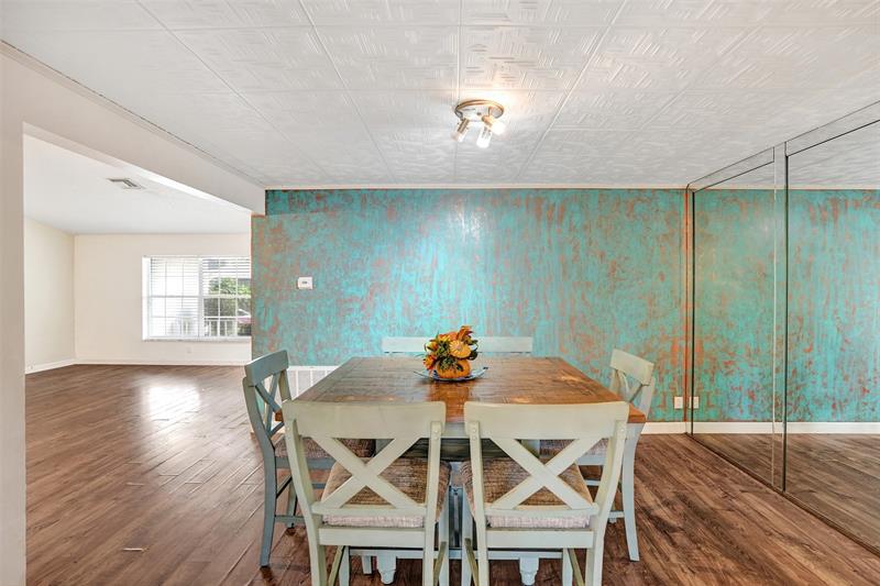 Image 12 of 35 For 5372 Pine Circle