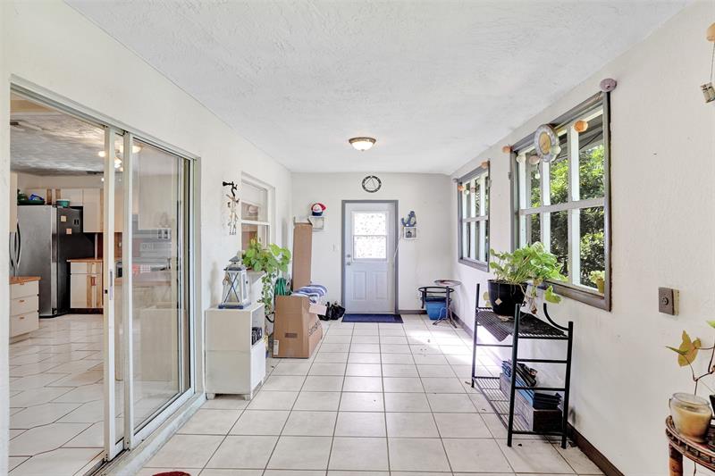 Image 29 of 35 For 5372 Pine Circle