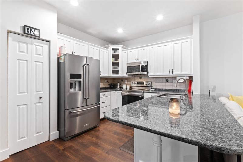 Image 13 of 33 For 4035 Tree Tops Rd