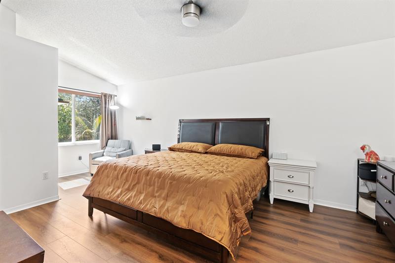 Image 17 of 33 For 4035 Tree Tops Rd