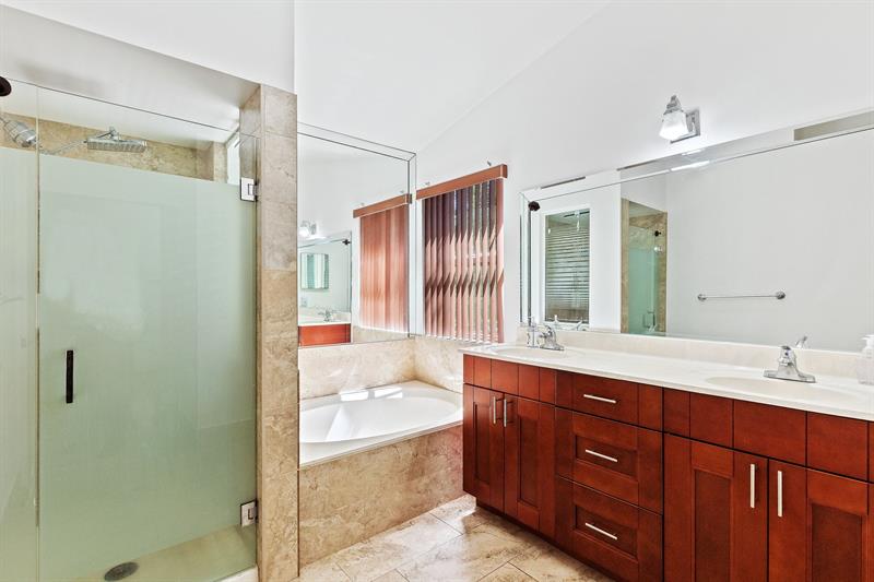 Image 19 of 33 For 4035 Tree Tops Rd