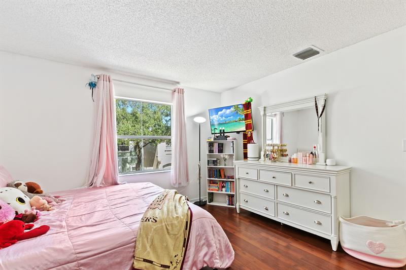 Image 24 of 33 For 4035 Tree Tops Rd