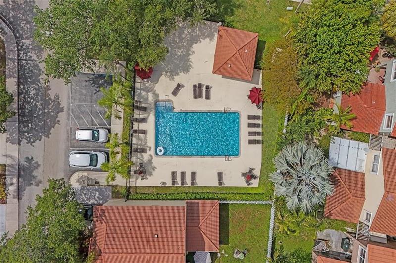 Image 8 of 33 For 4035 Tree Tops Rd