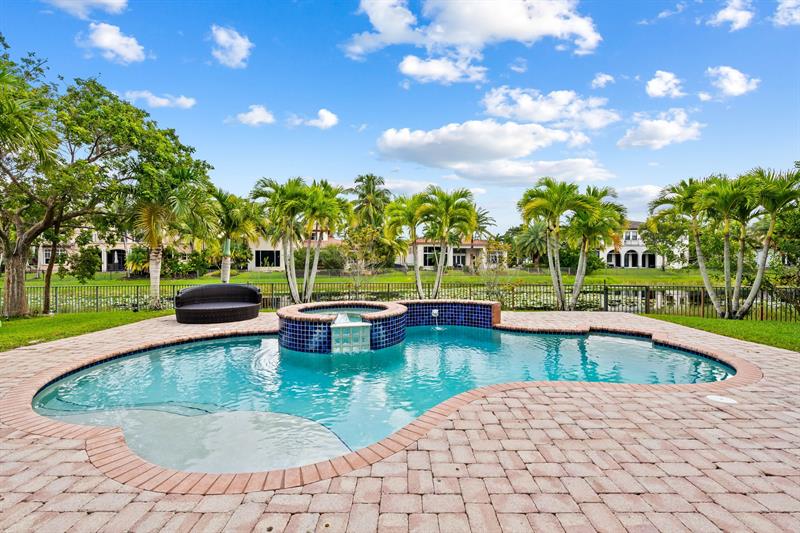 Image 11 of 48 For 7888 112th Way