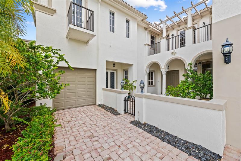 Image 3 of 48 For 7888 112th Way