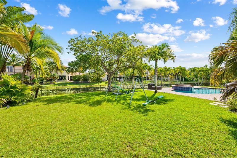 Image 8 of 48 For 7888 112th Way