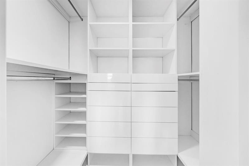 Image 26 of 58 For 1439 Ocean Blvd 215