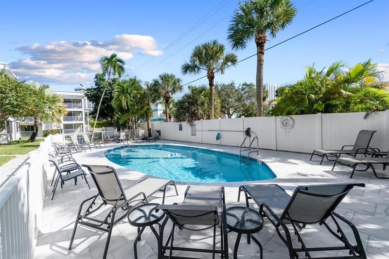 Image 45 of 58 For 1439 Ocean Blvd 215