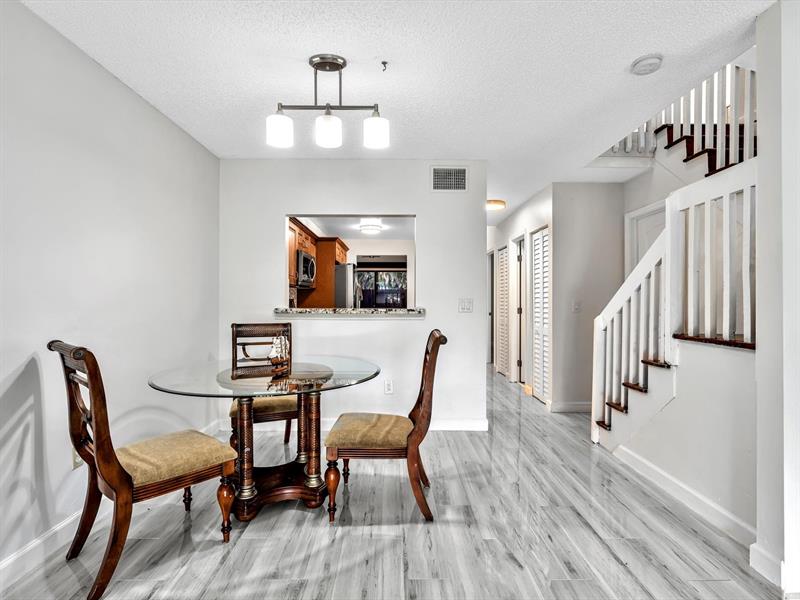 Image 20 of 59 For 4182 Pine Island Rd