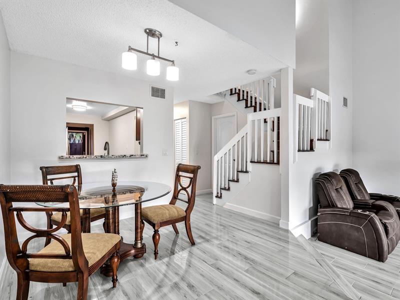 Image 21 of 59 For 4182 Pine Island Rd