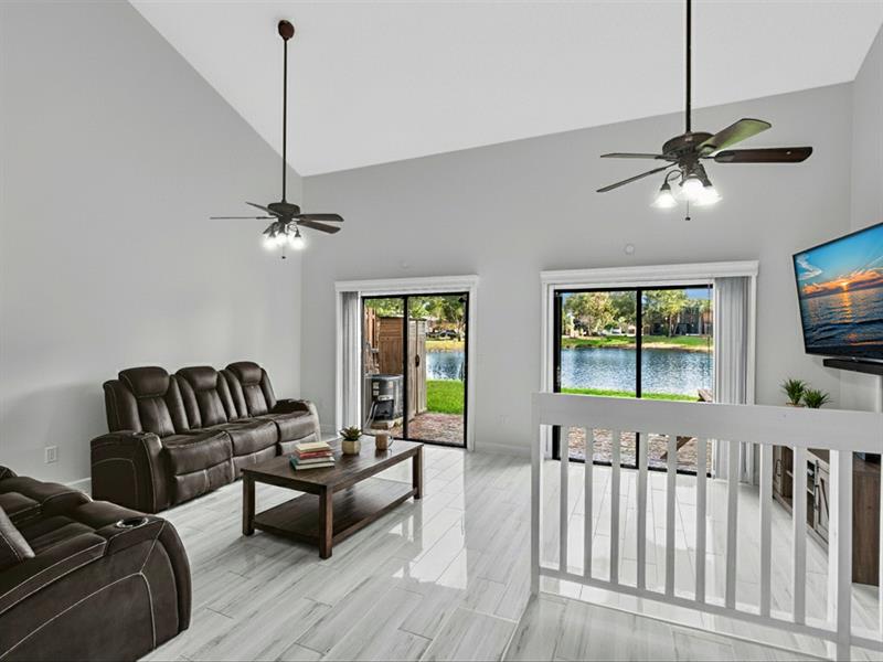 Image 27 of 59 For 4182 Pine Island Rd