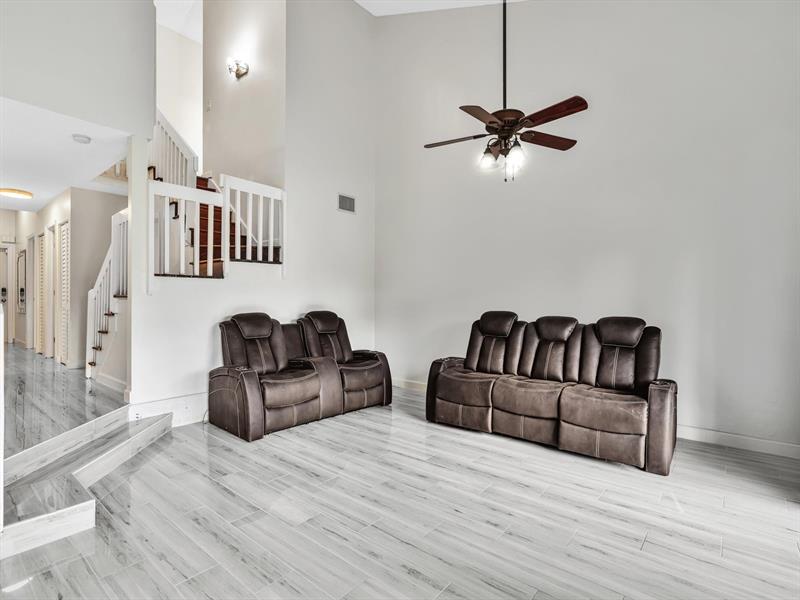 Image 34 of 59 For 4182 Pine Island Rd