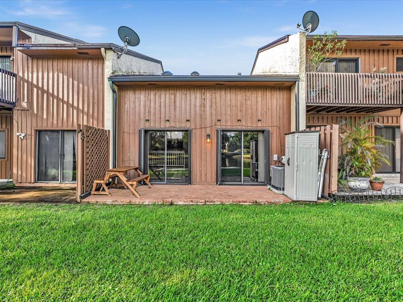 Image 39 of 59 For 4182 Pine Island Rd