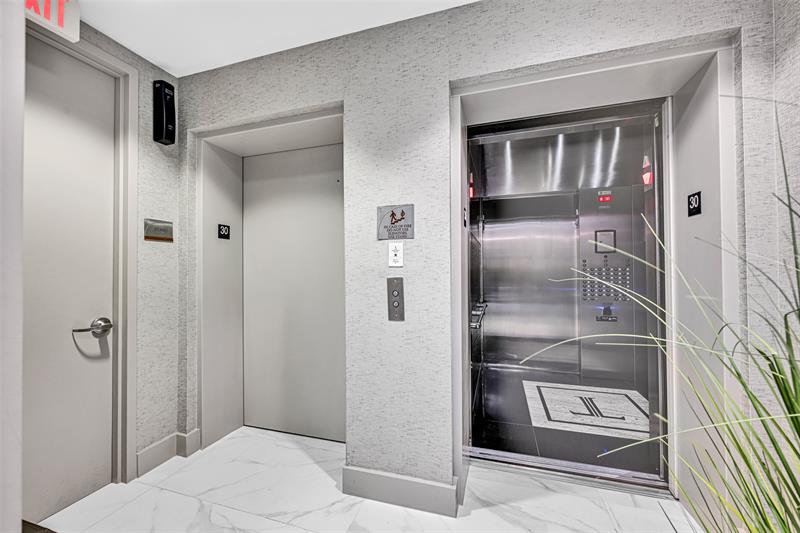 Image 29 of 37 For 16001 Collins Ave  3004