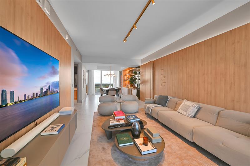 Image 7 of 37 For 16001 Collins Ave  3004