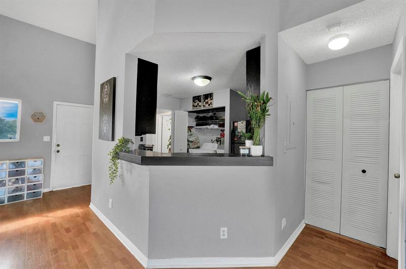 Image 16 of 44 For 3413 44th St  205