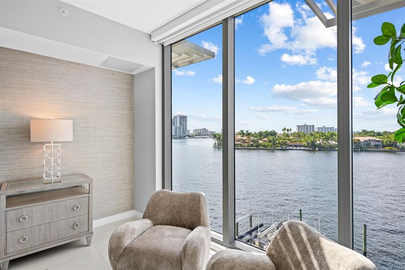 Image 10 of 50 For 435 Bayshore Dr  302