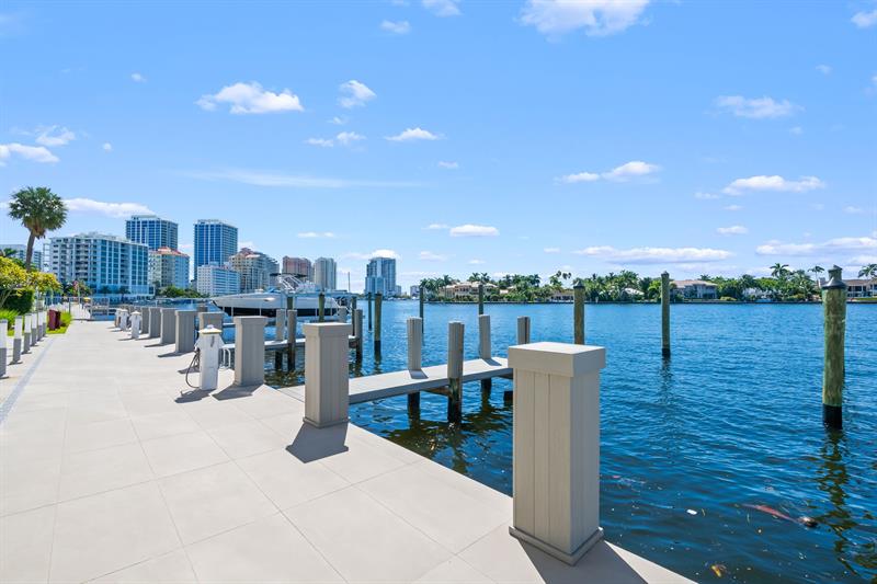 Image 30 of 50 For 435 Bayshore Dr  302