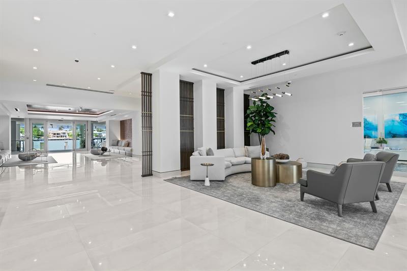 Image 36 of 50 For 435 Bayshore Dr  302