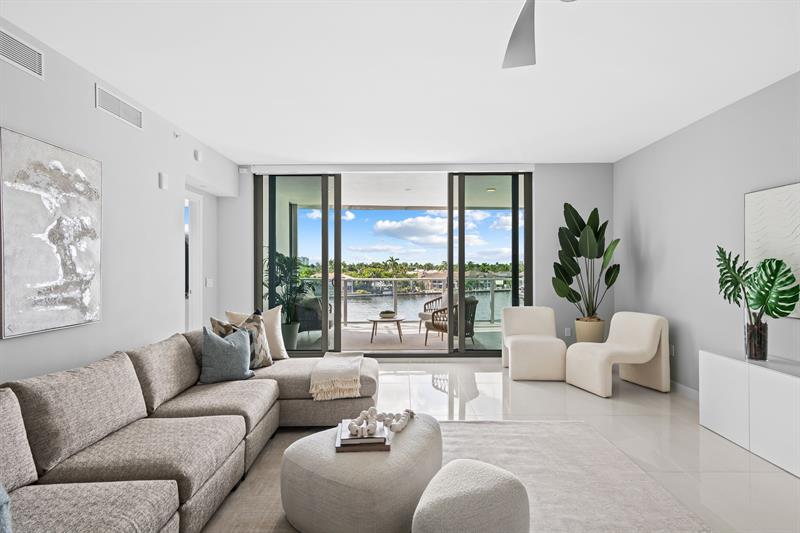 Image 4 of 50 For 435 Bayshore Dr  302