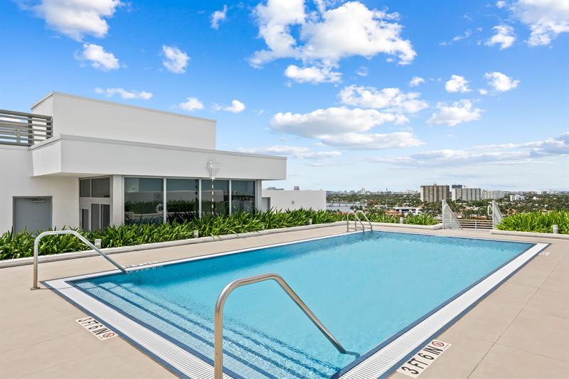 Image 41 of 50 For 435 Bayshore Dr  302