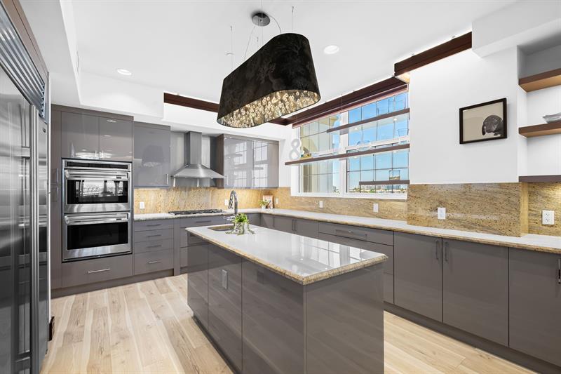 Image 17 of 84 For 1 Ocean Blvd  Ph-501