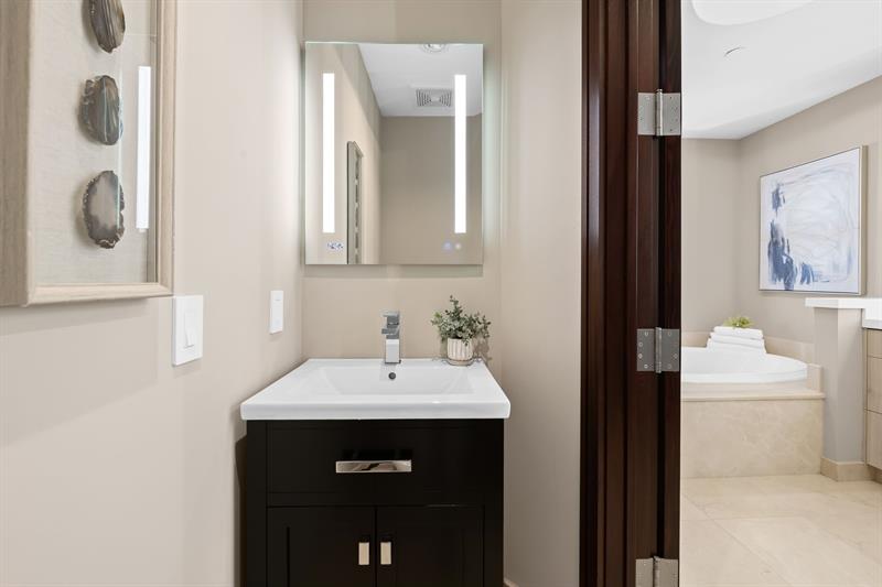 Image 36 of 84 For 1 Ocean Blvd  Ph-501