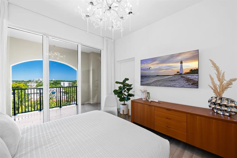 Image 41 of 84 For 1 Ocean Blvd  Ph-501