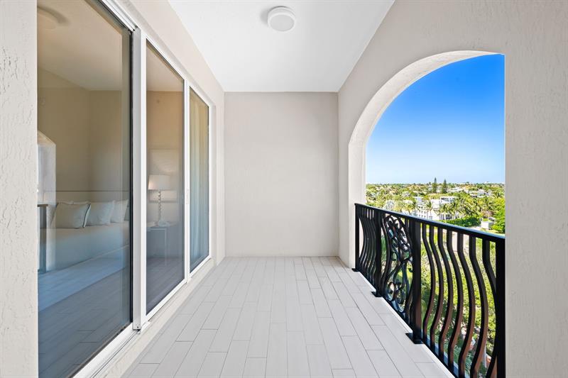 Image 43 of 84 For 1 Ocean Blvd  Ph-501