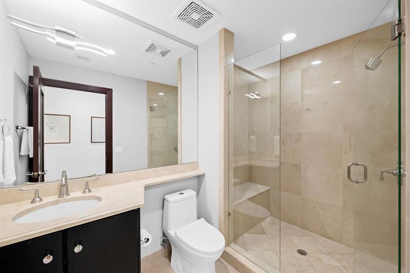 Image 45 of 84 For 1 Ocean Blvd  Ph-501