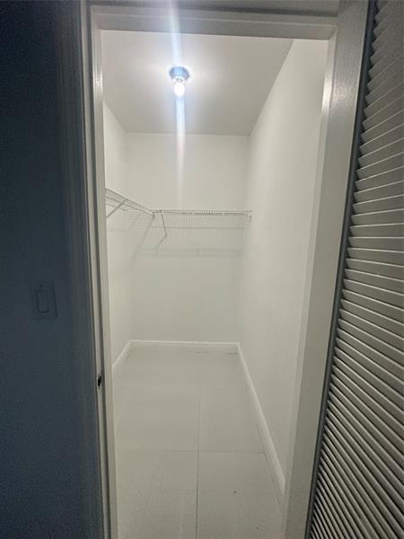 Image 10 of 23 For 2810 60th St