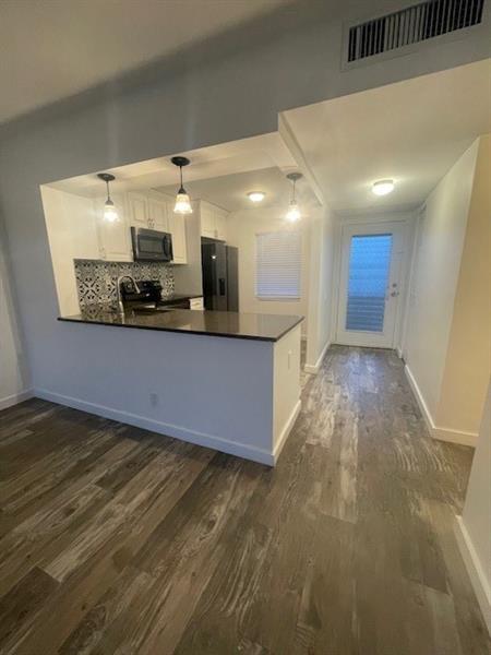 Image 10 of 13 For 3050 42nd Ave  509-c