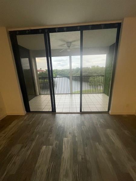 Image 9 of 13 For 3050 42nd Ave  509-c