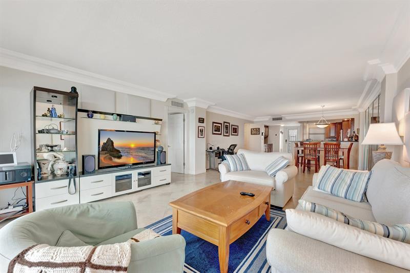 Image 15 of 51 For 1012 Ocean Blvd  Ph7