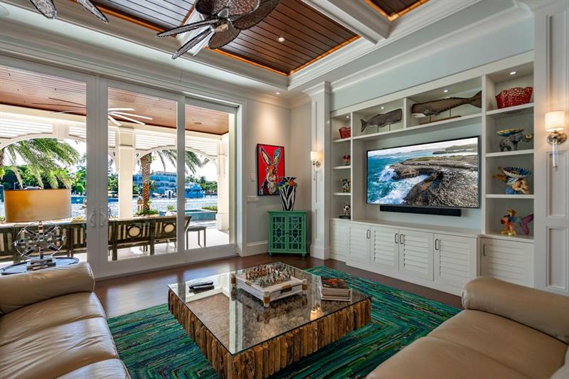 Image 13 of 61 For 2798 24th St