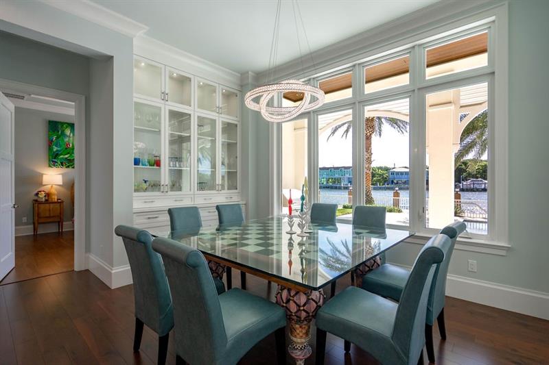 Image 20 of 61 For 2798 24th St