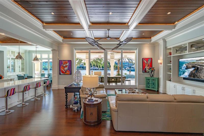 Image 27 of 61 For 2798 24th St