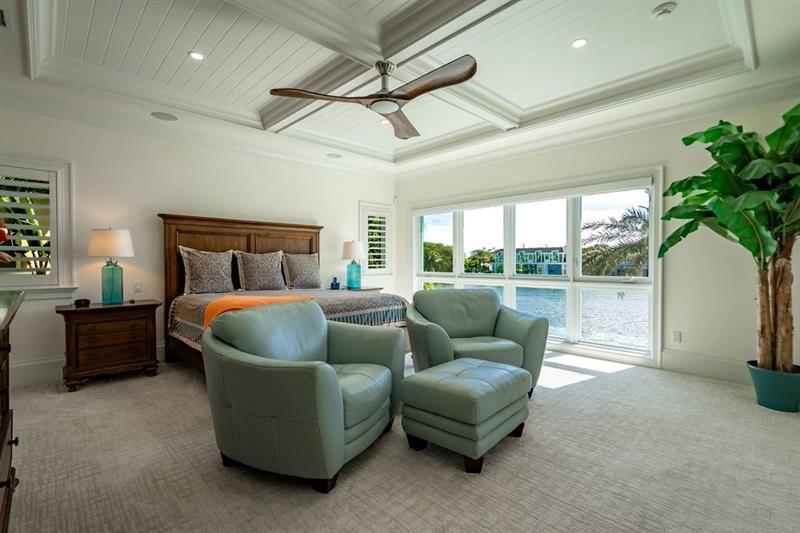 Image 35 of 61 For 2798 24th St