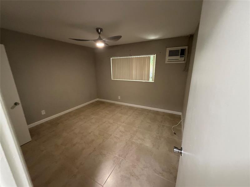 Image 9 of 9 For 2170 44th St  D