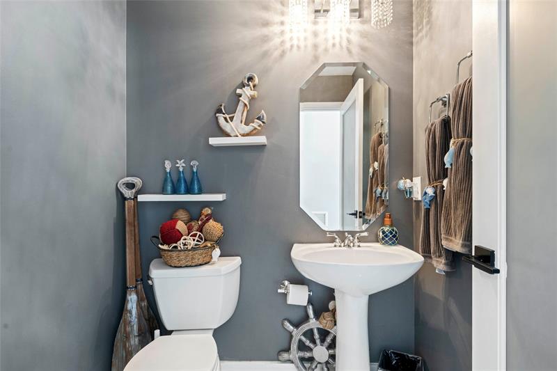 Image 22 of 54 For 5869 56th Dr