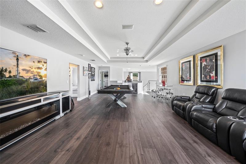 Image 32 of 54 For 5869 56th Dr