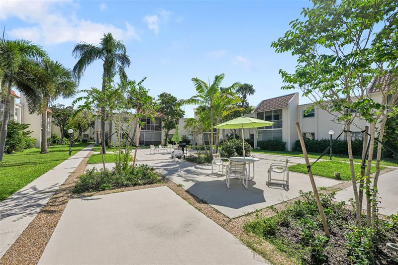 Image 31 of 32 For 1428 4th Ave  I-167