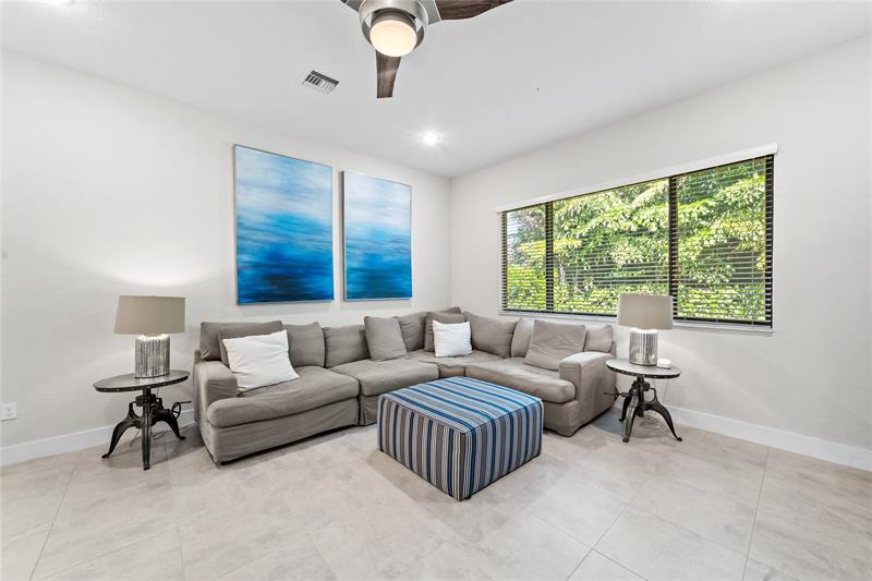 Image 16 of 63 For 10635 Cobalt Ct