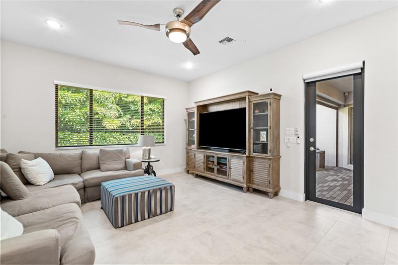 Image 17 of 63 For 10635 Cobalt Ct